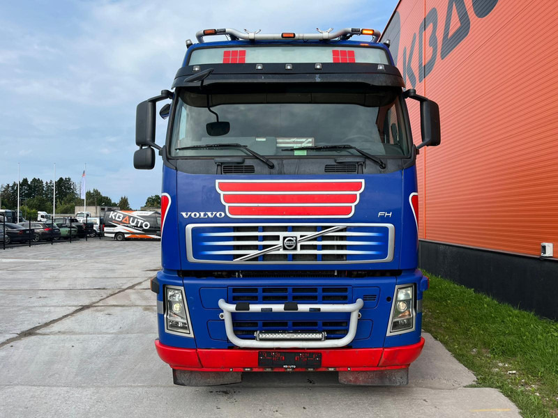Volvo FH 480 6x4 HMF 2420-K5 YEAR 2011 / PLATFORM L=6403 mm - Camion plateau, Camion grue: photos 3 Volvo FH 480 6x4 HMF 2420-K5 YEAR 2011 / PLATFORM L=6403 mm - Camion plateau, Camion grue: photos 3