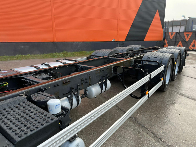 Châssis cabine Volvo FH 500 8x4*4 CHASSIS L=9398mm: photos 11