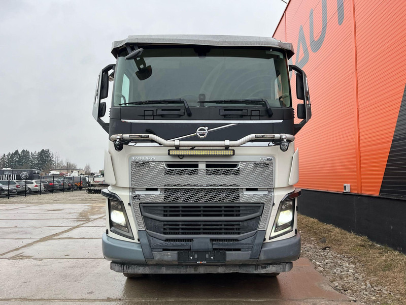 Volvo FH 750 10x4 ADR / RETARDER / FULL STEEL / BOX L=7089 mm - Camion benne: photos 3 Volvo FH 750 10x4 ADR / RETARDER / FULL STEEL / BOX L=7089 mm - Camion benne: photos 3