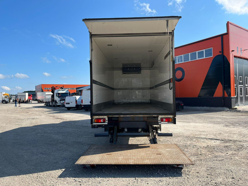 Camion frigorifique Volvo FL 240 4x2 SUPRA 750 / BOX L=7188 mm / 3 & 7 GEAR FAILURE: photos 10 Camion frigorifique Volvo FL 240 4x2 SUPRA 750 / BOX L=7188 mm / 3 & 7 GEAR FAILURE: photos 10