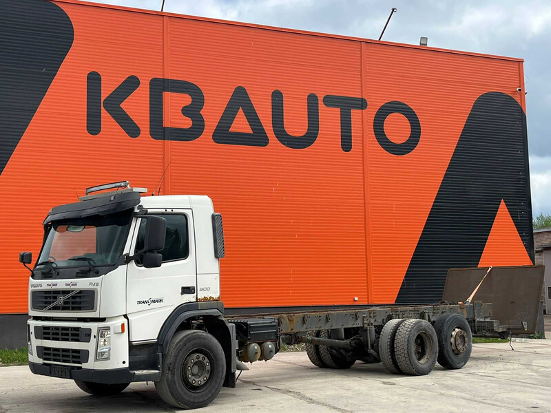 Volvo FM 9 300 6x2 CHASSIS L=8779 mm - Châssis cabine: photos 1 Volvo FM 9 300 6x2 CHASSIS L=8779 mm - Châssis cabine: photos 1