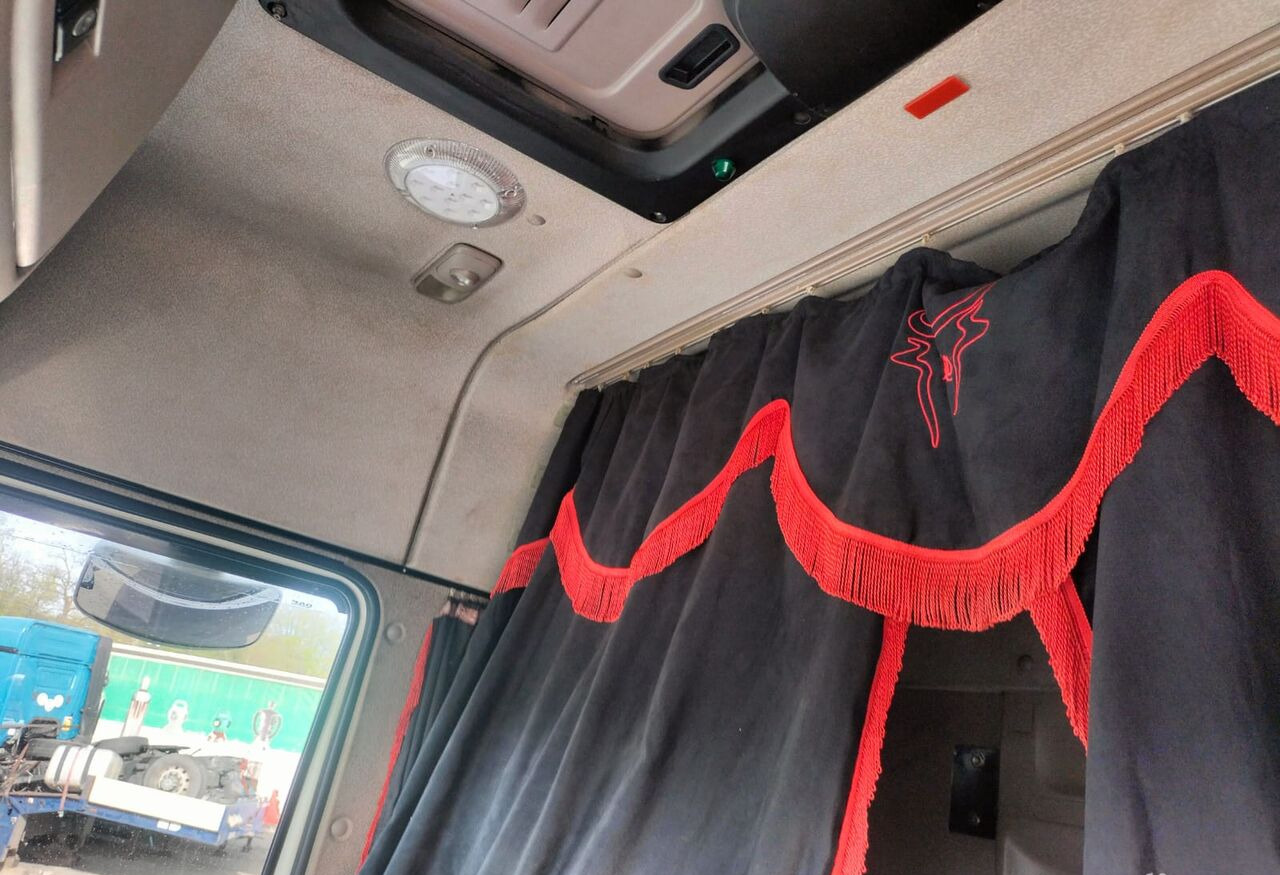 Tracteur routier DAF XF 460: photos 10