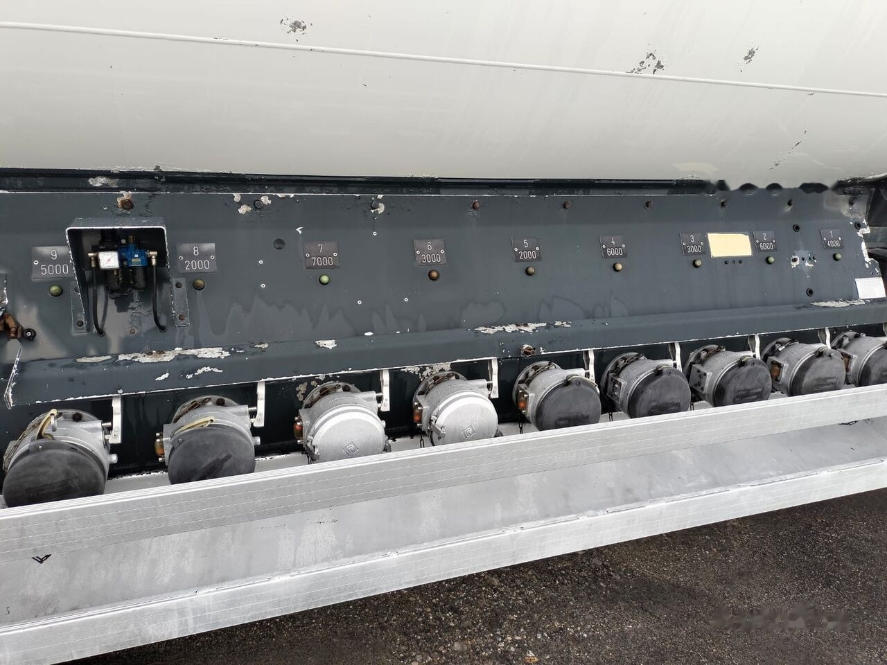 Semi-remorque citerne pour transport de carburant Trailor TX34: photos 12 Semi-remorque citerne pour transport de carburant Trailor TX34: photos 12