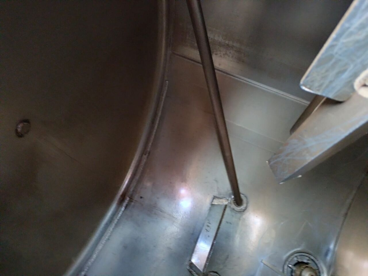 Semi-remorque citerne pour transport de carburant Trailor TX34: photos 8 Semi-remorque citerne pour transport de carburant Trailor TX34: photos 8