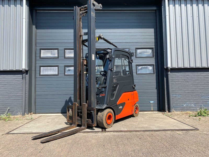 Linde E20PL-02 - Chariot élévateur électrique: photos 3 Linde E20PL-02 - Chariot élévateur électrique: photos 3