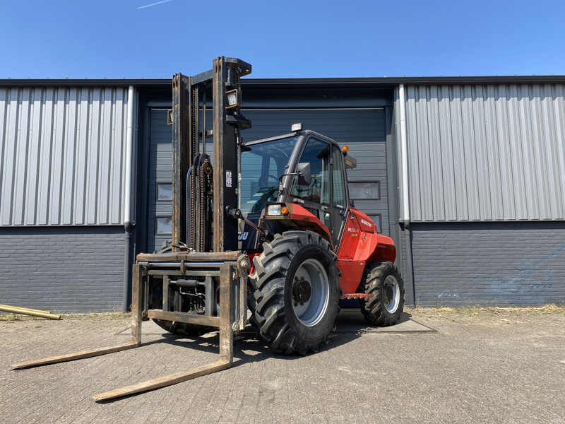 Manitou M 30-4 ST3B ST3B - Chariot tout terrain: photos 3 Manitou M 30-4 ST3B ST3B - Chariot tout terrain: photos 3