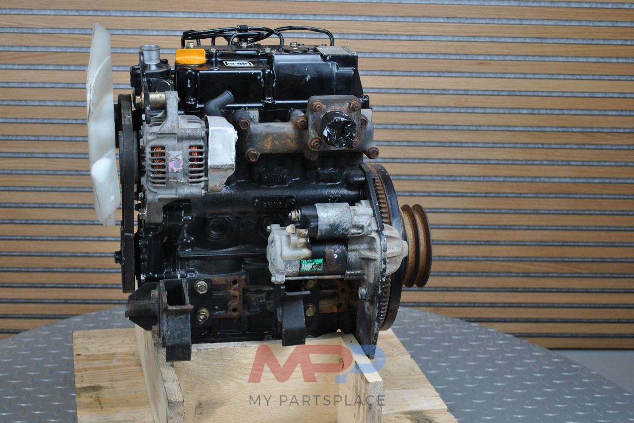 ISUZU 3CA1 - Moteur pour Machine agricole: photos 4 ISUZU 3CA1 - Moteur pour Machine agricole: photos 4