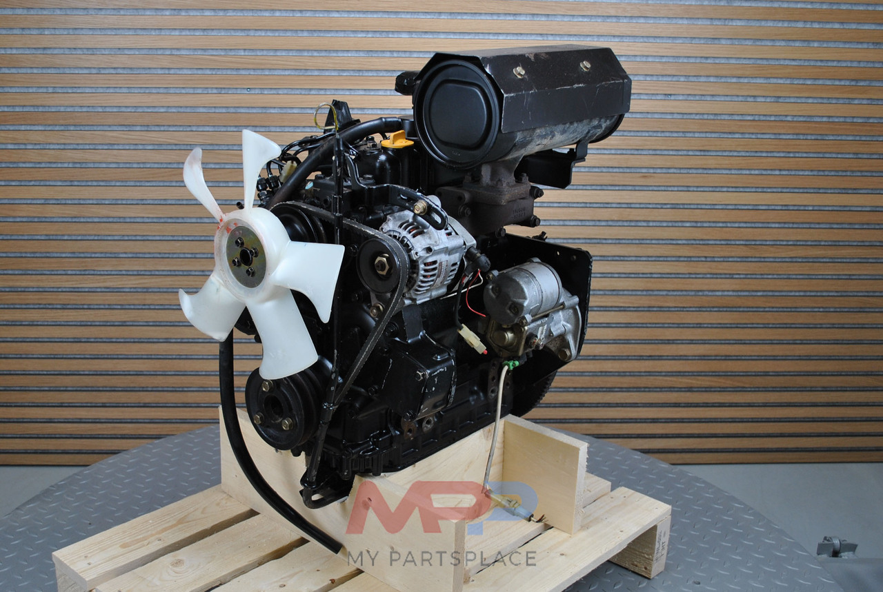 ISUZU 3CC1 - Moteur pour Tracteur agricole: photos 2 ISUZU 3CC1 - Moteur pour Tracteur agricole: photos 2