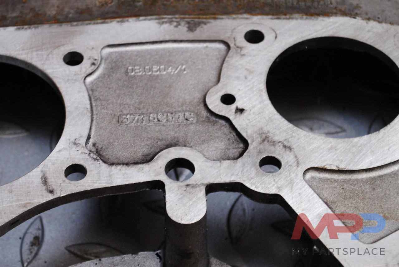 Perkins Distributiehuis Perkins 1104 - Moteur et pièces: photos 3 Perkins Distributiehuis Perkins 1104 - Moteur et pièces: photos 3