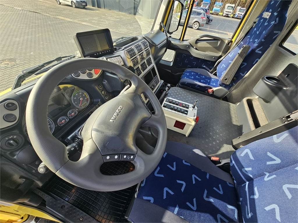 Camion hydrocureur Iveco RAVO WUKO FOR CHANNEL CLEANING druck saug kanal: photos 36 Camion hydrocureur Iveco RAVO WUKO FOR CHANNEL CLEANING druck saug kanal: photos 36