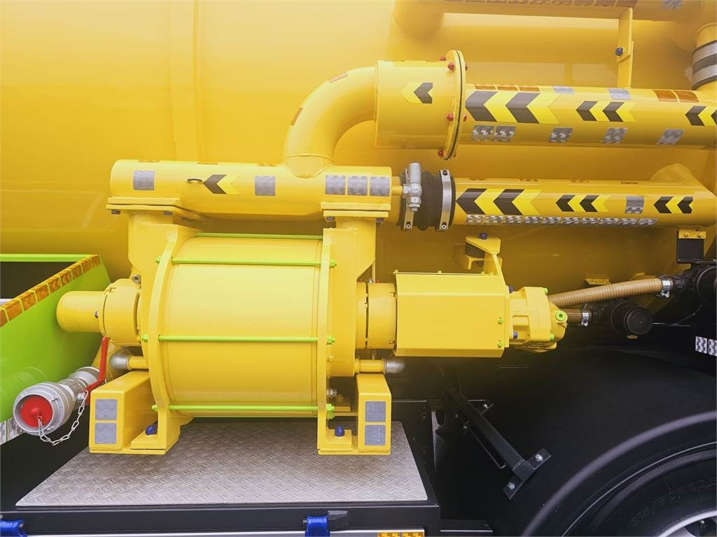 Camion hydrocureur Iveco RAVO WUKO FOR CHANNEL CLEANING druck saug kanal: photos 13 Camion hydrocureur Iveco RAVO WUKO FOR CHANNEL CLEANING druck saug kanal: photos 13