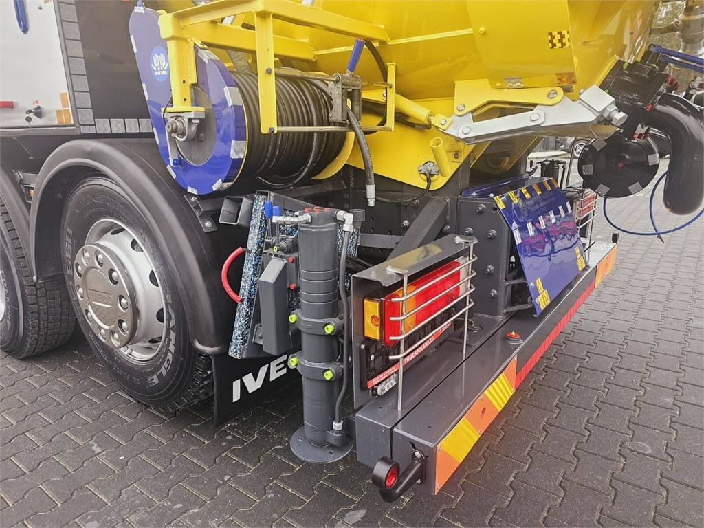 Camion hydrocureur Iveco RAVO WUKO FOR CHANNEL CLEANING druck saug kanal: photos 16 Camion hydrocureur Iveco RAVO WUKO FOR CHANNEL CLEANING druck saug kanal: photos 16