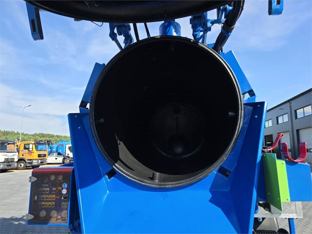 Camion hydrocureur Iveco WUKO MULLER KOMBI FOR CHANNEL CLEANING: photos 28