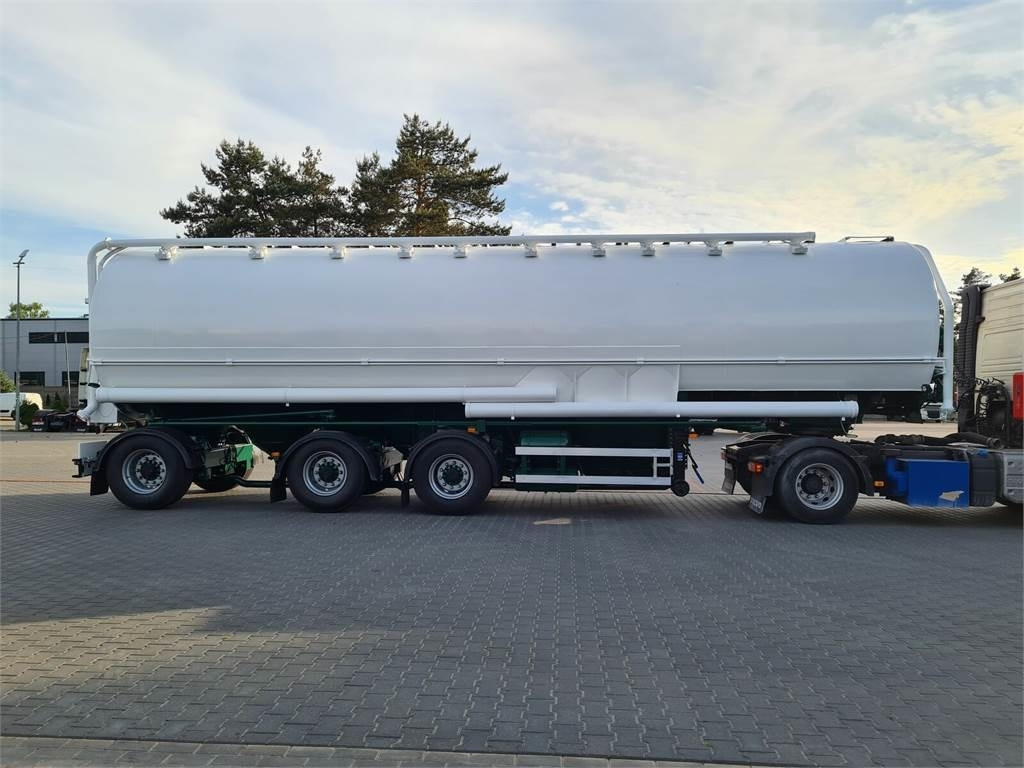 Lambrecht with suction WELGRO fodder, flour, wheat  - Semi-remorque citerne: photos 3 Lambrecht with suction WELGRO fodder, flour, wheat  - Semi-remorque citerne: photos 3