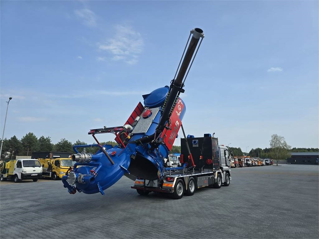 MAN Disab Centurion P210/9 ADR Vacuum suction-blowing - Camion hydrocureur: photos 1 MAN Disab Centurion P210/9 ADR Vacuum suction-blowing - Camion hydrocureur: photos 1