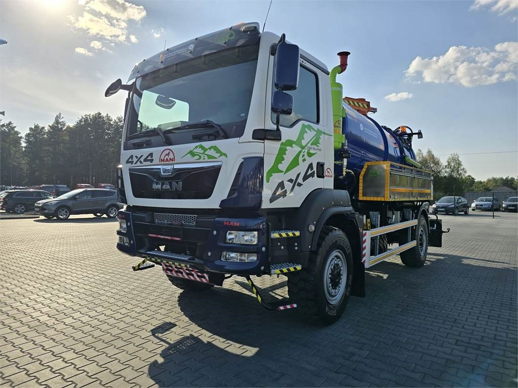 MAN TGM 4x4 GAMON PW8 for collecting liquid waste sepa - Camion hydrocureur: photos 3 MAN TGM 4x4 GAMON PW8 for collecting liquid waste sepa - Camion hydrocureur: photos 3