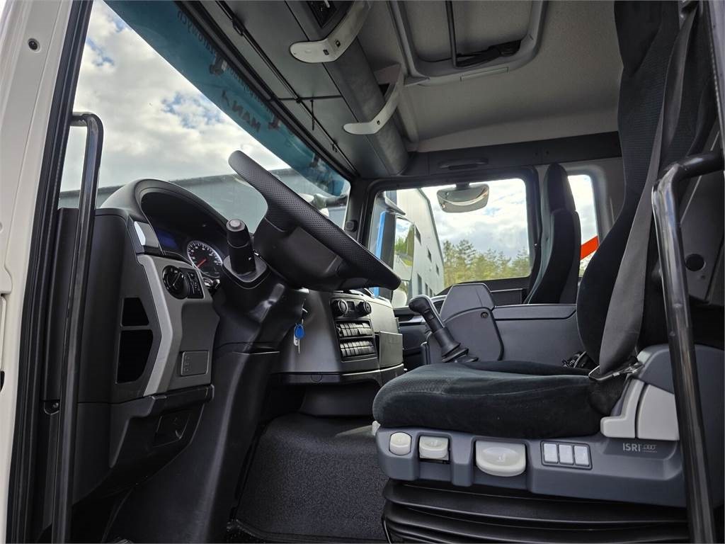 Camion hydrocureur MAN WUKO KAISER EUR-MARK PKL 7.9 FOR CLEANING SEWAGE E: photos 47 Camion hydrocureur MAN WUKO KAISER EUR-MARK PKL 7.9 FOR CLEANING SEWAGE E: photos 47