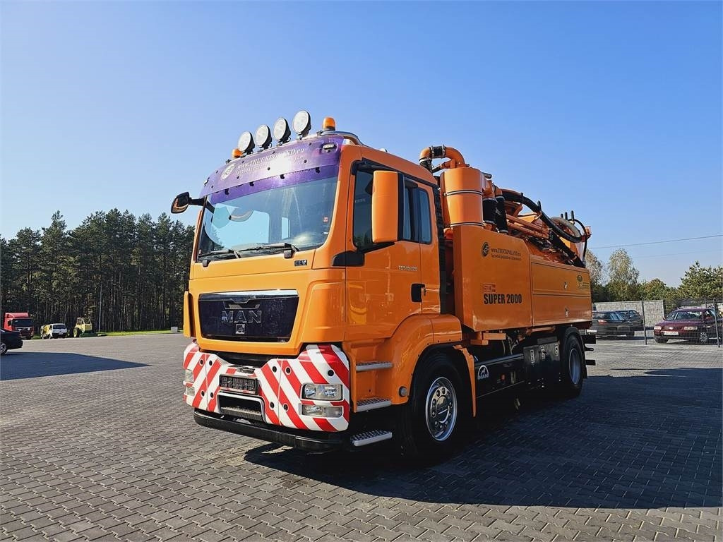 MAN Wiedemann SUPER 2000 4x2 WUKO RECYKLING for collec  - Camion hydrocureur: photos 3 MAN Wiedemann SUPER 2000 4x2 WUKO RECYKLING for collec  - Camion hydrocureur: photos 3