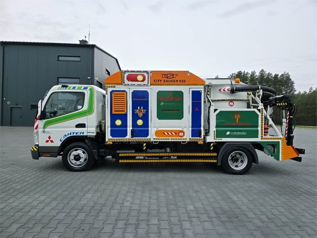 Mitsubishi CANTER odkurzacz koparka ssąca Saugbagger CITY SAU - Pelle: photos 4 Mitsubishi CANTER odkurzacz koparka ssąca Saugbagger CITY SAU - Pelle: photos 4