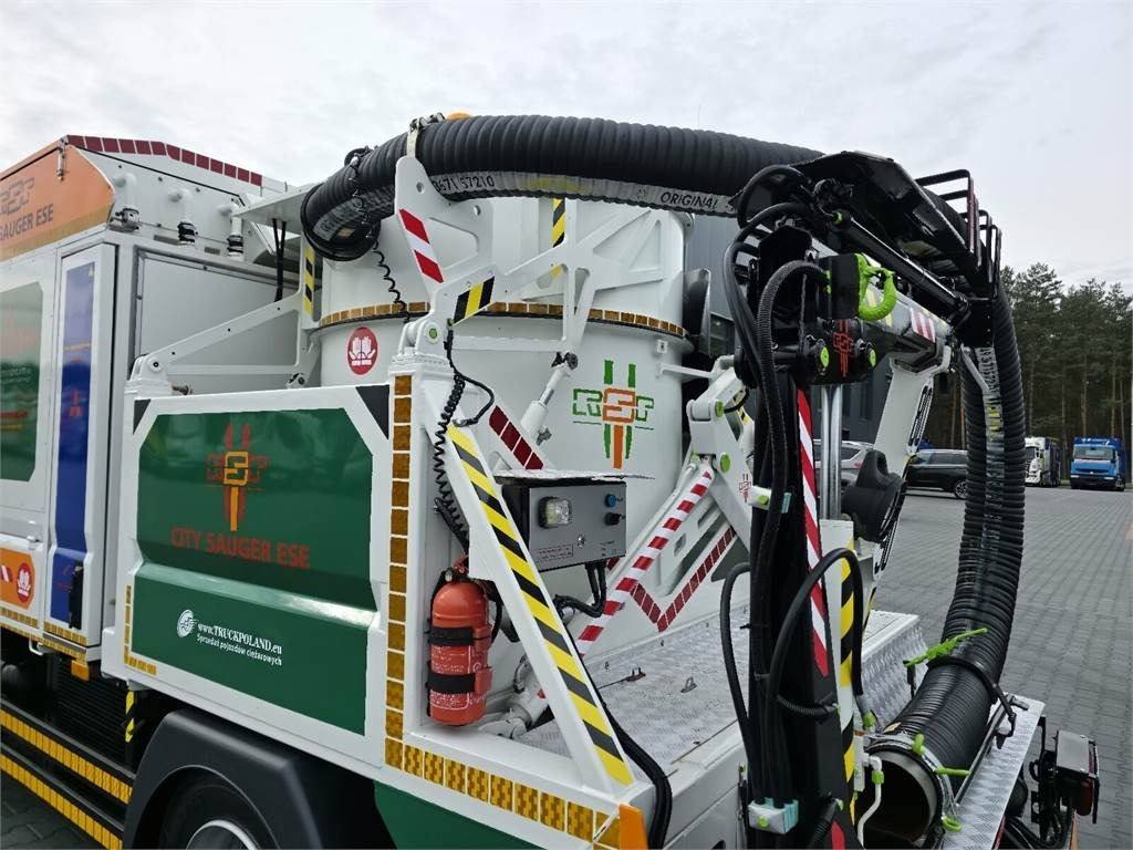 Camion hydrocureur Mitsubishi CANTER odkurzacz koparka ssąca Saugbagger CITY SAU: photos 17