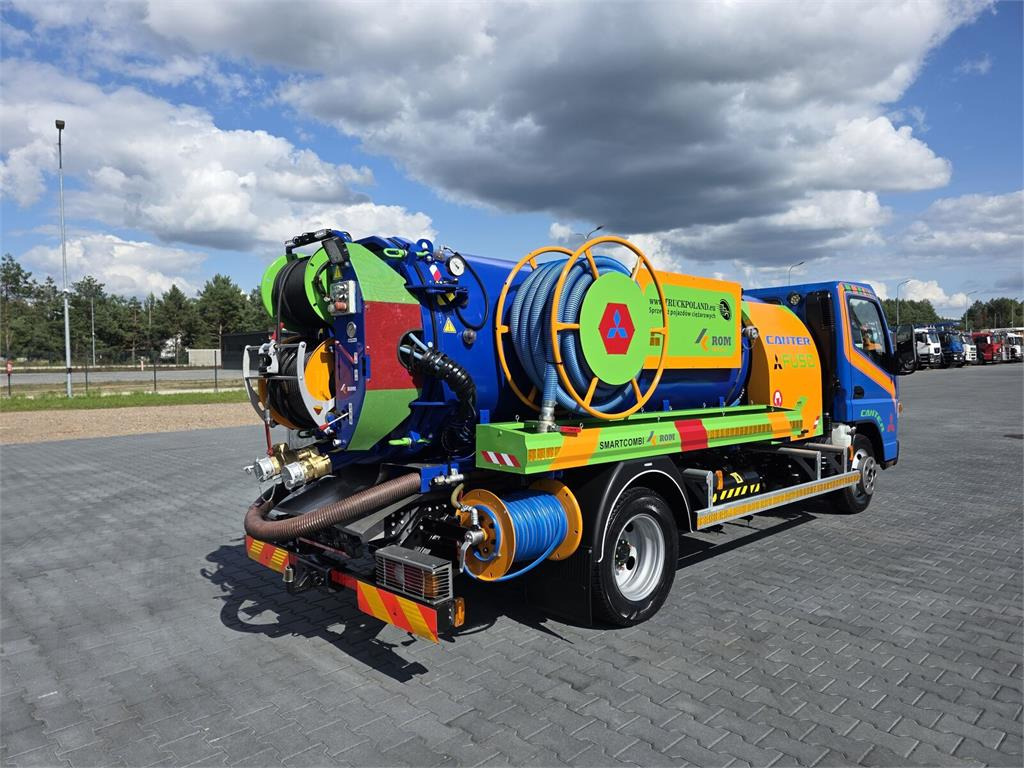 Mitsubishi ROM KOKS SMART COMBI WUKO HOT WATER FOR CLEANING S - Camion hydrocureur: photos 1 Mitsubishi ROM KOKS SMART COMBI WUKO HOT WATER FOR CLEANING S - Camion hydrocureur: photos 1