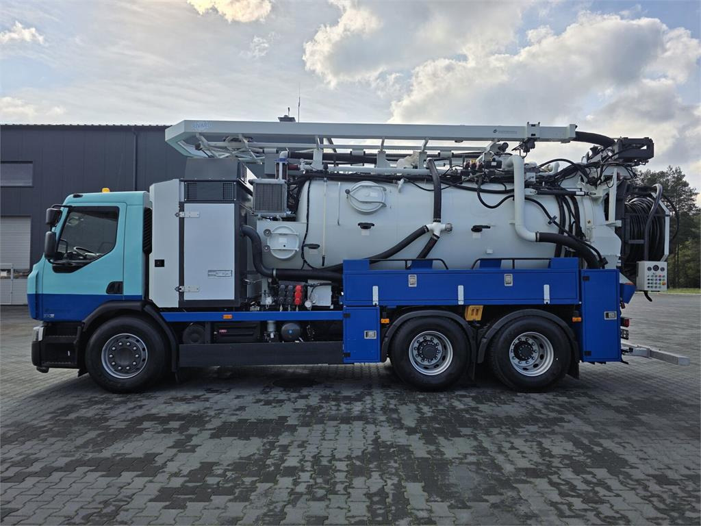 Renault for collecting liquid waste - Camion hydrocureur: photos 4 Renault for collecting liquid waste - Camion hydrocureur: photos 4