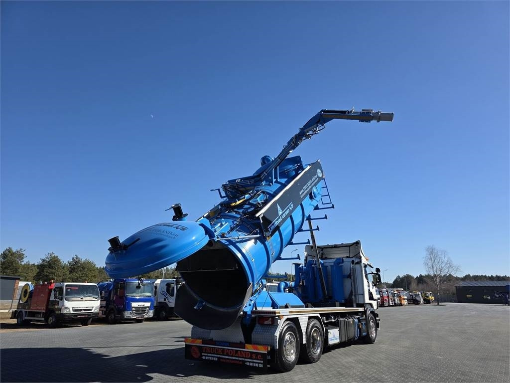 Scania Larsen FlexVac 311 Vacuum suction loader - Camion hydrocureur: photos 1 Scania Larsen FlexVac 311 Vacuum suction loader - Camion hydrocureur: photos 1