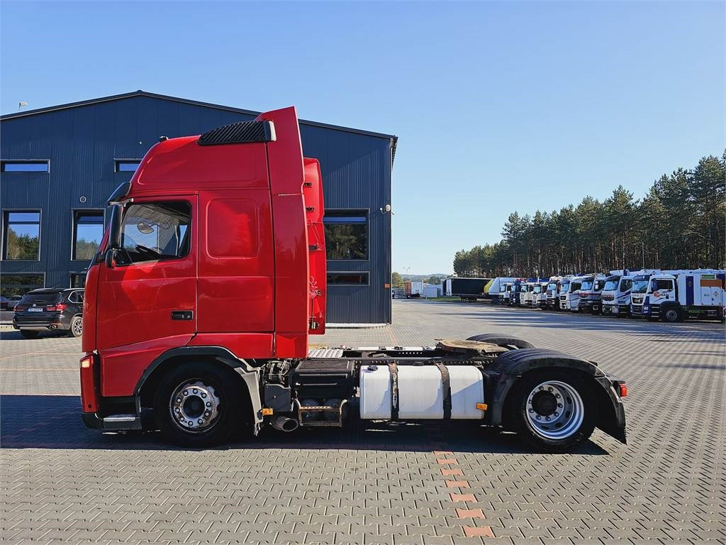 Volvo FH13 XXL MANUAL 420 EURO 5 2011 r MEGA LOW DECK - Tracteur routier: photos 3 Volvo FH13 XXL MANUAL 420 EURO 5 2011 r MEGA LOW DECK - Tracteur routier: photos 3