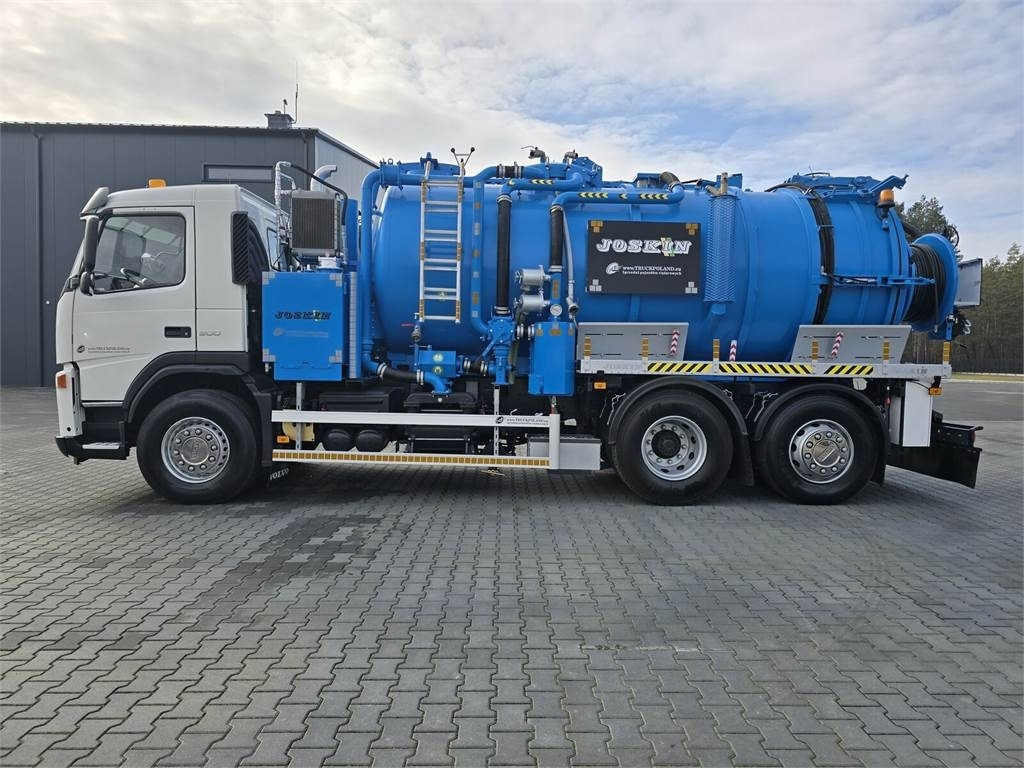 Volvo JOSKIN WUKO FOR CLEANING COMBI  - Camion hydrocureur: photos 4 Volvo JOSKIN WUKO FOR CLEANING COMBI  - Camion hydrocureur: photos 4