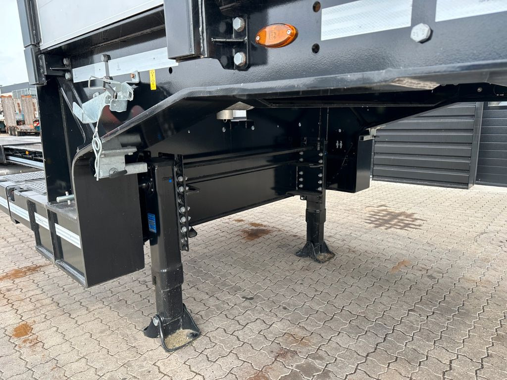 Faymonville 3 achs Multimax Tieflader / Kurze model Faymonville 3 achs Multimax Tieflader / Kurze model - Semi-remorque surbaissé: photos 5 Faymonville 3 achs Multimax Tieflader / Kurze model Faymonville 3 achs Multimax Tieflader / Kurze model - Semi-remorque surbaissé: photos 5