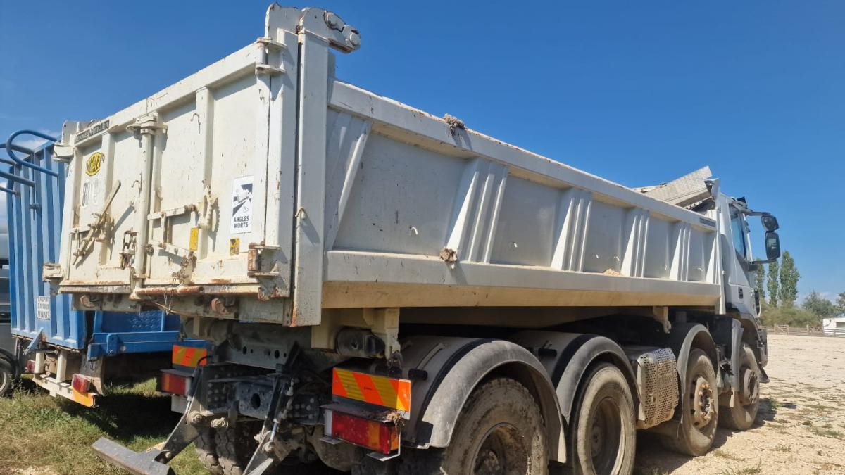 Iveco Trakker 410 - Camion benne: photos 2 Iveco Trakker 410 - Camion benne: photos 2