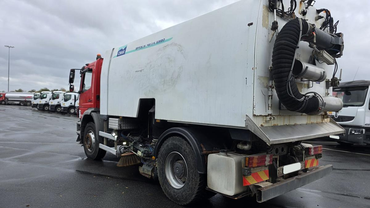 Mercedes Axor 1829 KO - Balayeuse de voirie: photos 5 Mercedes Axor 1829 KO - Balayeuse de voirie: photos 5