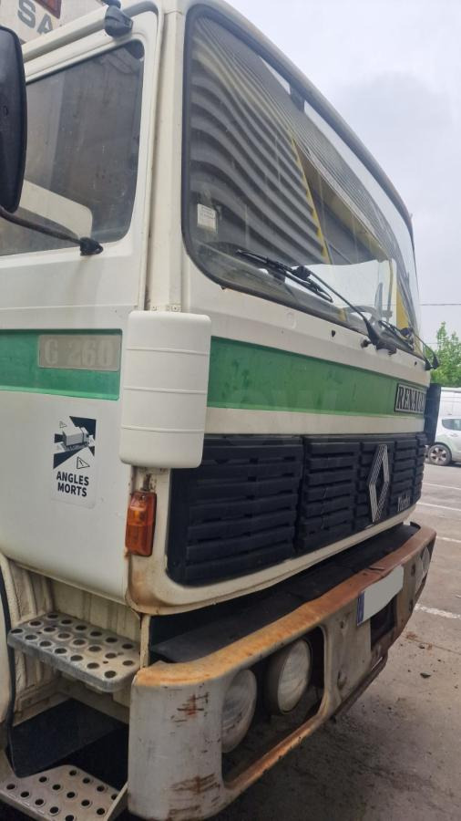 Renault Gamme G 260 - Camion fourgon: photos 4 Renault Gamme G 260 - Camion fourgon: photos 4