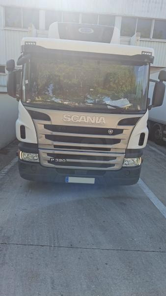 Scania P 320 - Camion frigorifique: photos 3 Scania P 320 - Camion frigorifique: photos 3