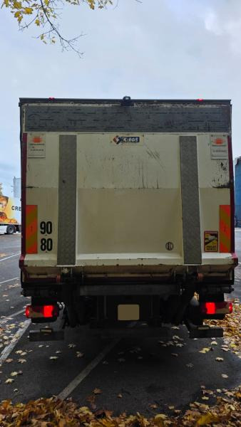 Scania P 320 - Camion frigorifique: photos 5 Scania P 320 - Camion frigorifique: photos 5