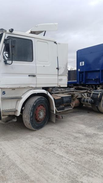 Scania RA 1 36 C - Tracteur routier: photos 2 Scania RA 1 36 C - Tracteur routier: photos 2