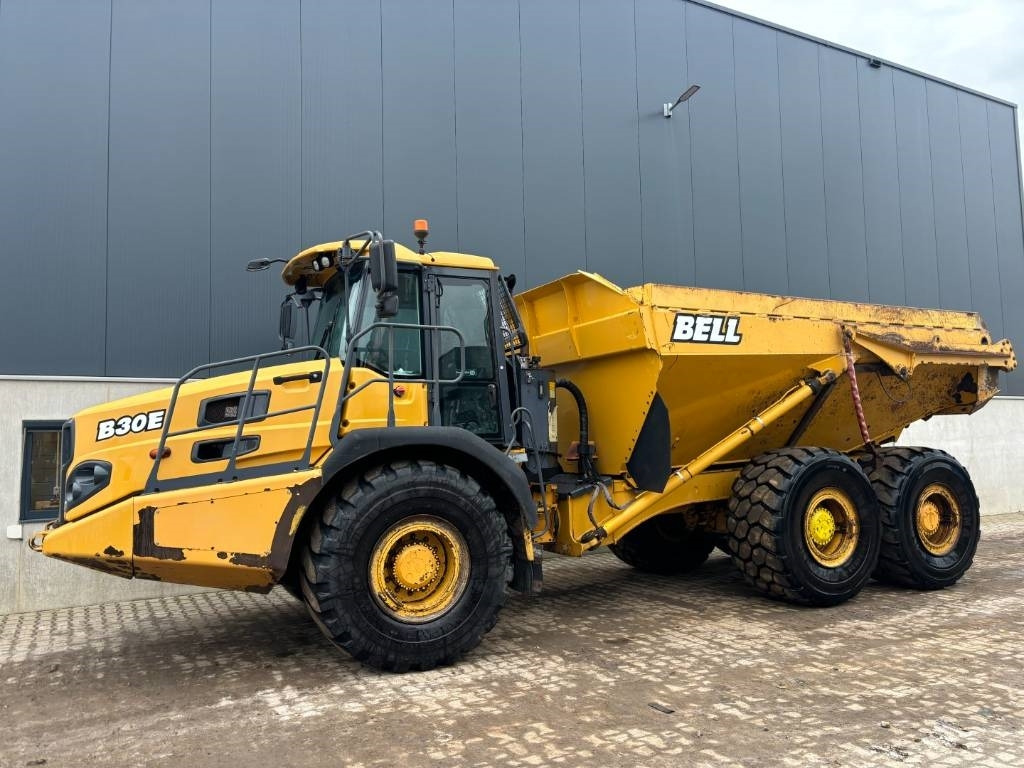 Tombereau articulé Bell B30E -- B 30 E -- wide tyres -- tailgate: photos 1
