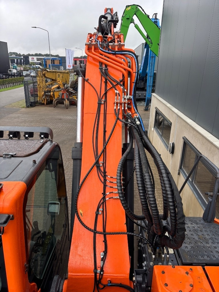 Pelle sur chenille Doosan DX 235 LCR-5 - DX 235 - DX 225: photos 28 Pelle sur chenille Doosan DX 235 LCR-5 - DX 235 - DX 225: photos 28