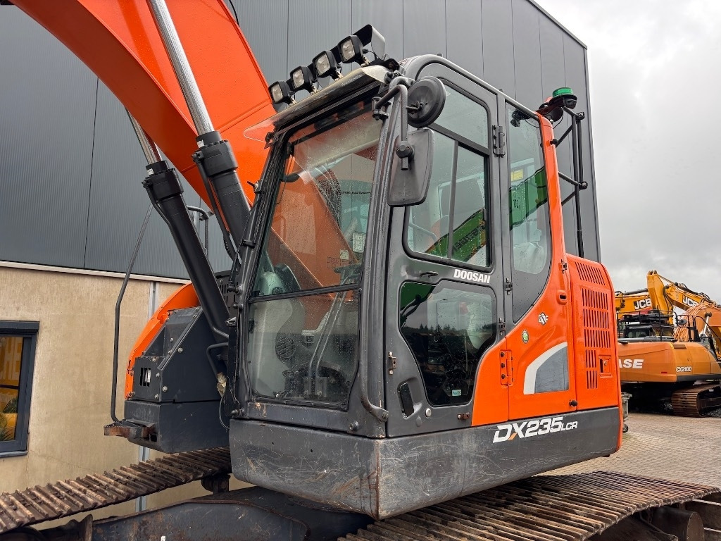 Pelle sur chenille Doosan DX 235 LCR-5 - DX 235 - DX 225: photos 14 Pelle sur chenille Doosan DX 235 LCR-5 - DX 235 - DX 225: photos 14