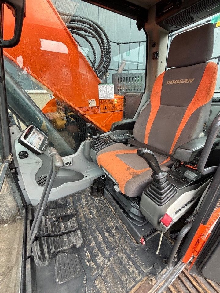 Pelle sur chenille Doosan DX 235 LCR-5 - DX 235 - DX 225: photos 15 Pelle sur chenille Doosan DX 235 LCR-5 - DX 235 - DX 225: photos 15