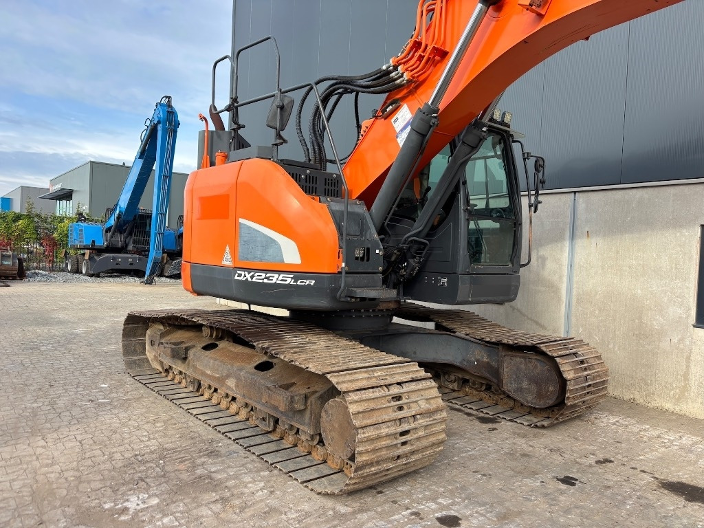 Pelle sur chenille Doosan DX 235 LCR-5 - DX235 - DX235LCR - 235: photos 8 Pelle sur chenille Doosan DX 235 LCR-5 - DX235 - DX235LCR - 235: photos 8
