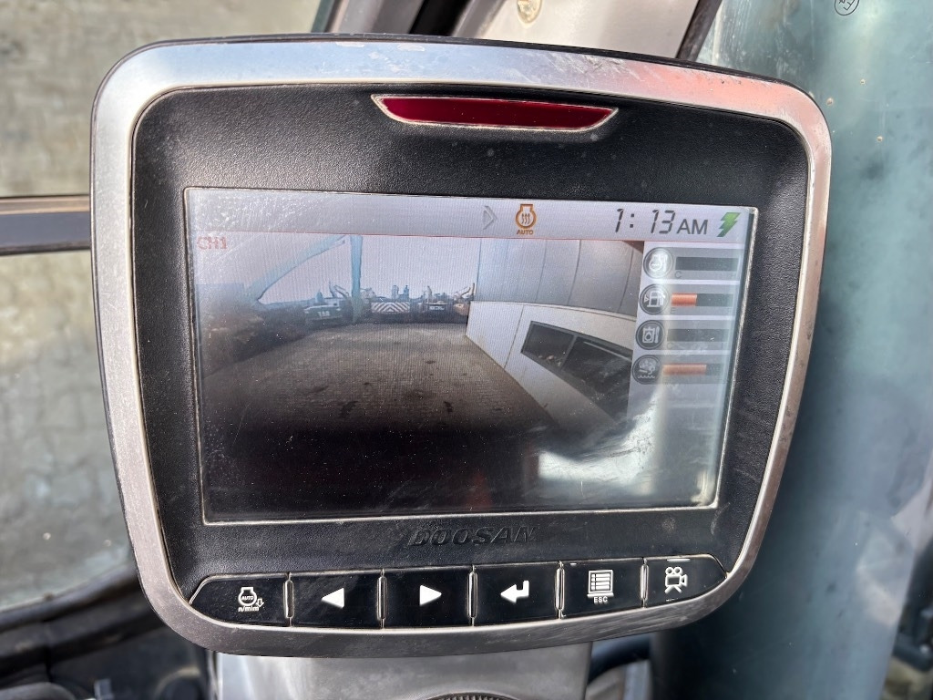 Pelle sur chenille Doosan DX 235 LCR-5 - DX235 - DX235LCR - 235: photos 13 Pelle sur chenille Doosan DX 235 LCR-5 - DX235 - DX235LCR - 235: photos 13