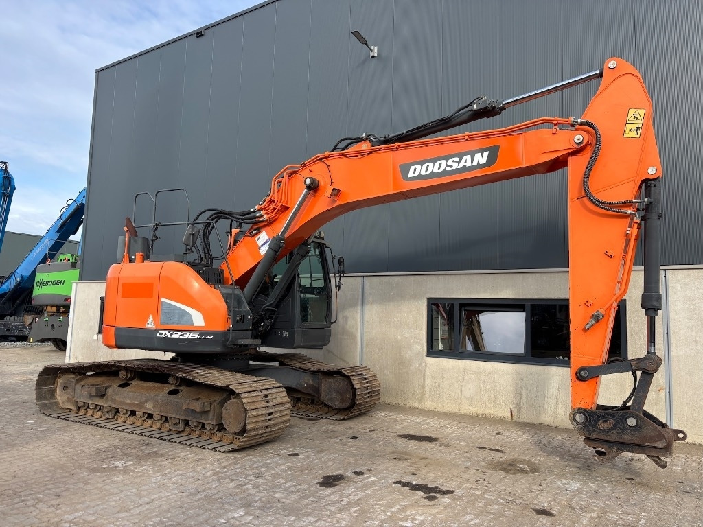 Pelle sur chenille Doosan DX 235 LCR-5 - DX235 - DX235LCR - 235: photos 7 Pelle sur chenille Doosan DX 235 LCR-5 - DX235 - DX235LCR - 235: photos 7
