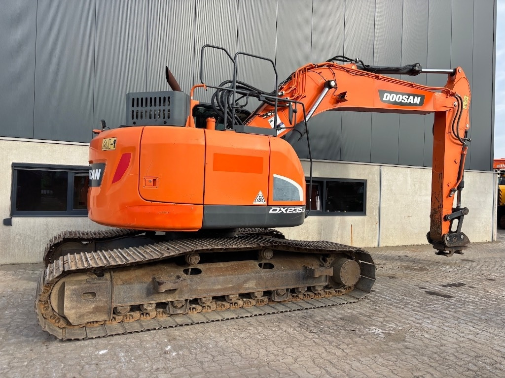 Pelle sur chenille Doosan DX 235 LCR-5 - DX235 - DX235LCR - 235: photos 6 Pelle sur chenille Doosan DX 235 LCR-5 - DX235 - DX235LCR - 235: photos 6