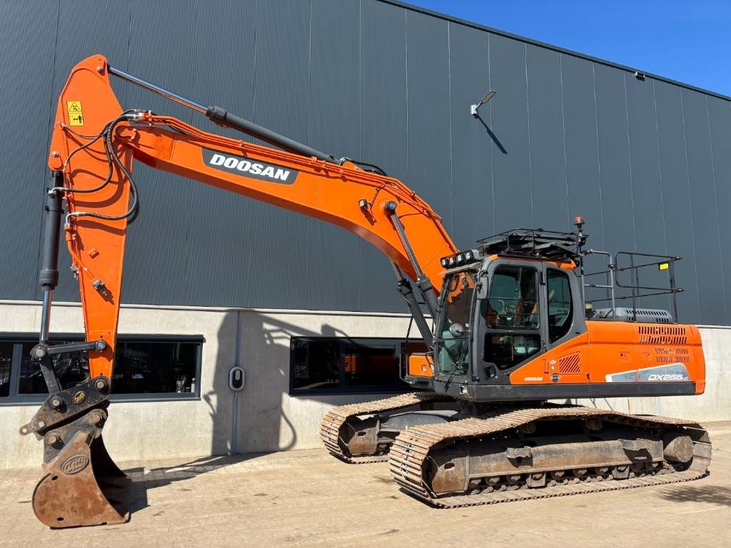Doosan DX 255 LC-5 -- DX255LC -- DX 225 - Pelle sur chenille: photos 1 Doosan DX 255 LC-5 -- DX255LC -- DX 225 - Pelle sur chenille: photos 1