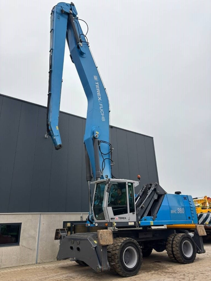 Fuchs MHL 380 -- only 6650 real working hours - Pelle de manutention: photos 2 Fuchs MHL 380 -- only 6650 real working hours - Pelle de manutention: photos 2