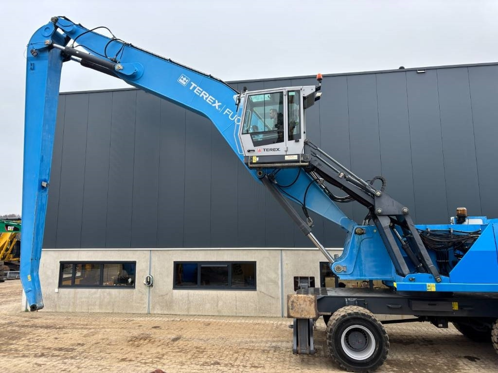 Fuchs MHL 380 -- only 6650 real working hours - Pelle de manutention: photos 4 Fuchs MHL 380 -- only 6650 real working hours - Pelle de manutention: photos 4