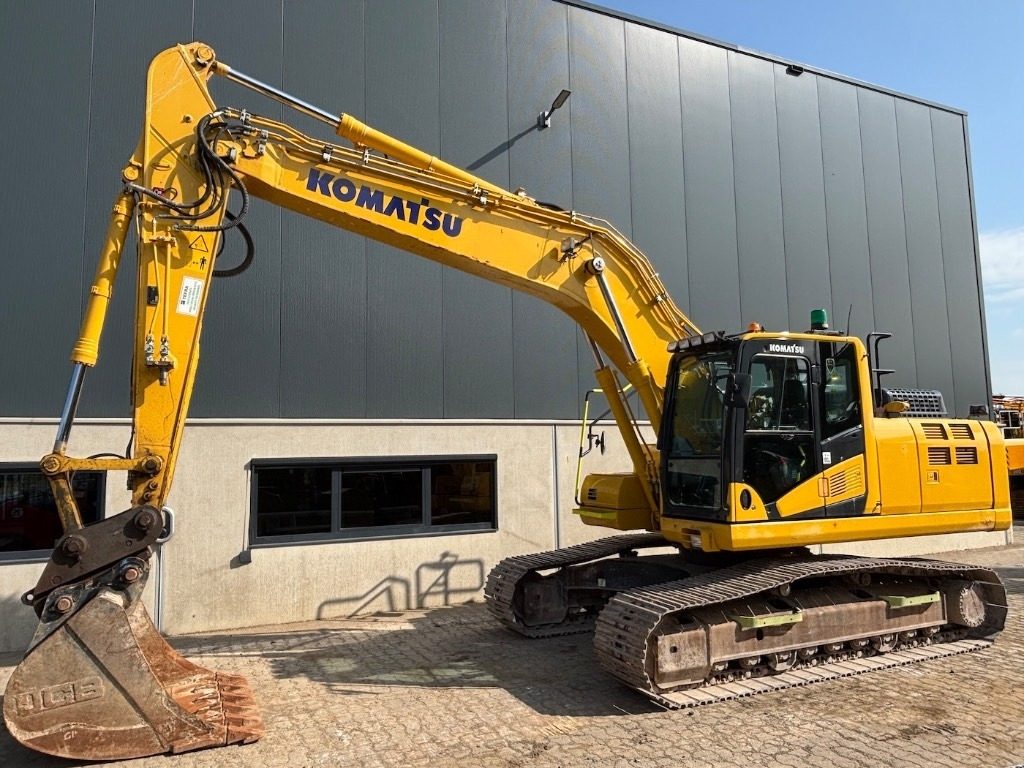 Komatsu HB 215LC-3 HB 215 - PC 210 - PC210LC-11 - Pelle sur chenille: photos 1 Komatsu HB 215LC-3 HB 215 - PC 210 - PC210LC-11 - Pelle sur chenille: photos 1