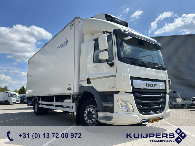 DAF CF 260 FA / Carrier Koeler - 30 gr / Chereau Frigobox / Laadklep 2000 kg - Camion frigorifique: photos 1 DAF CF 260 FA / Carrier Koeler - 30 gr / Chereau Frigobox / Laadklep 2000 kg - Camion frigorifique: photos 1
