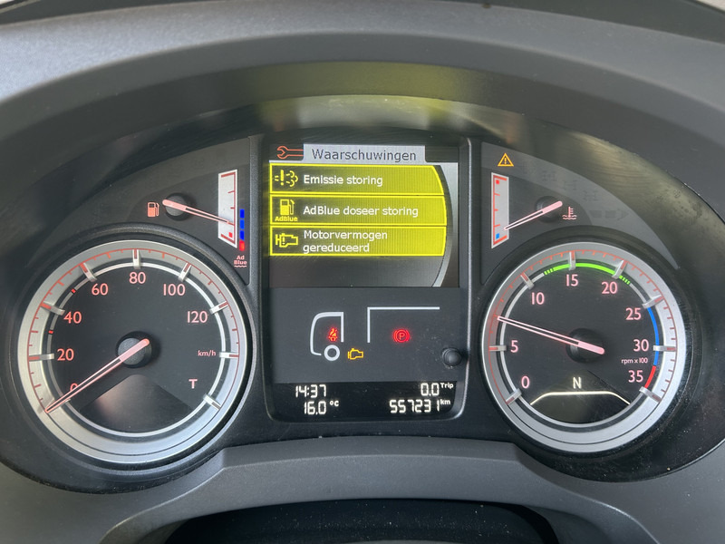 DAF LF 210 FA / 12 Ton / 557 dlm / Curtainside / Loadlift / APK TUV 05-26 - Camion à rideaux coulissants: photos 4 DAF LF 210 FA / 12 Ton / 557 dlm / Curtainside / Loadlift / APK TUV 05-26 - Camion à rideaux coulissants: photos 4